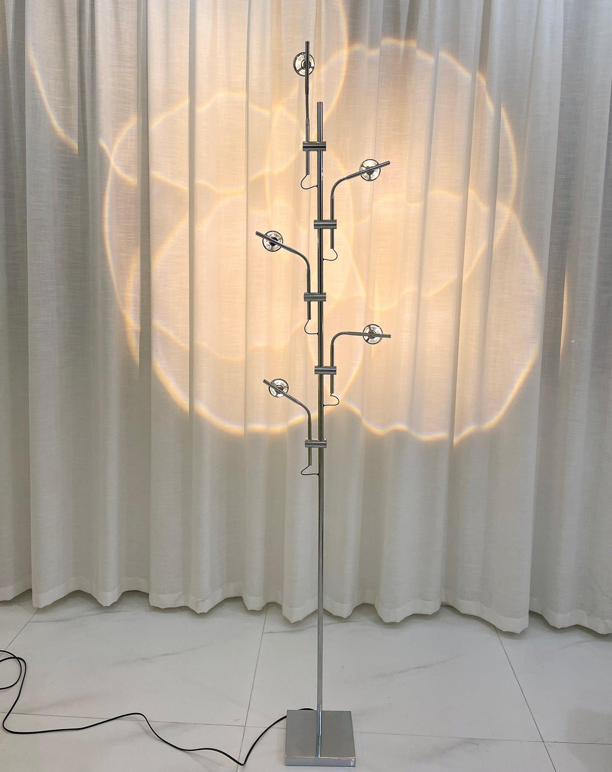 Receiv staal vloerlamp