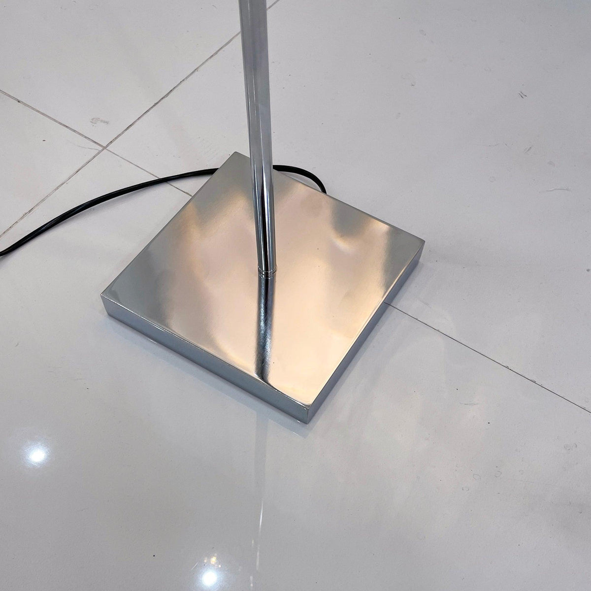Receiv staal vloerlamp
