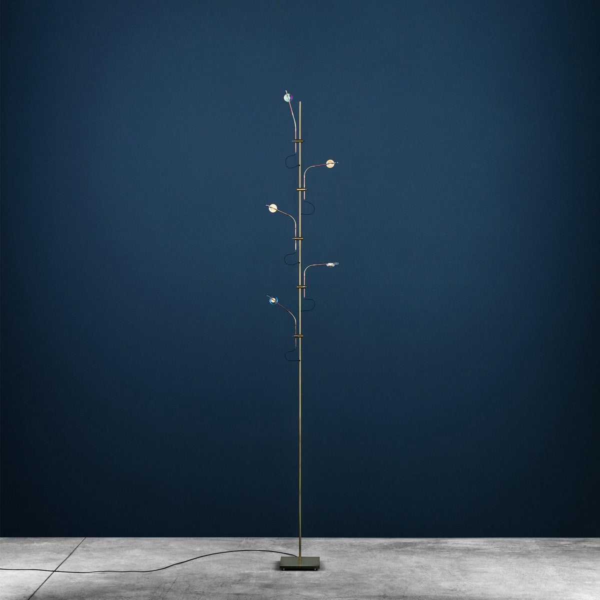Receiv staal vloerlamp
