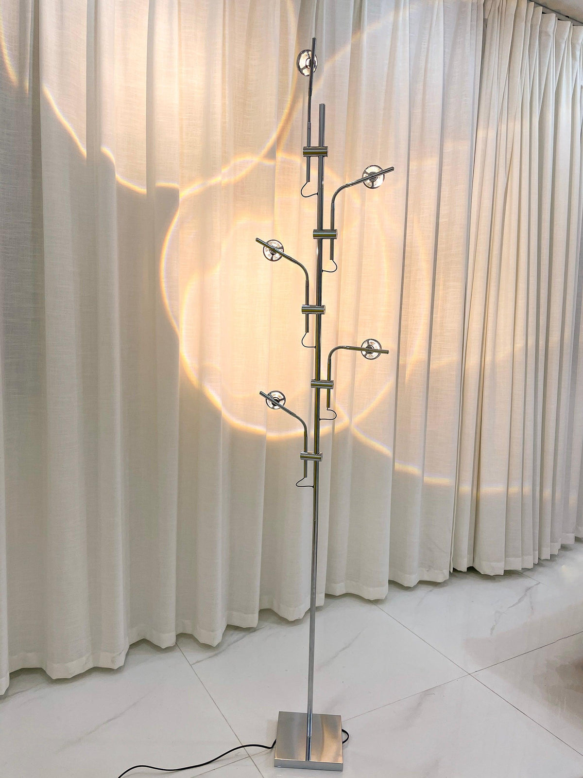 Receiv staal vloerlamp