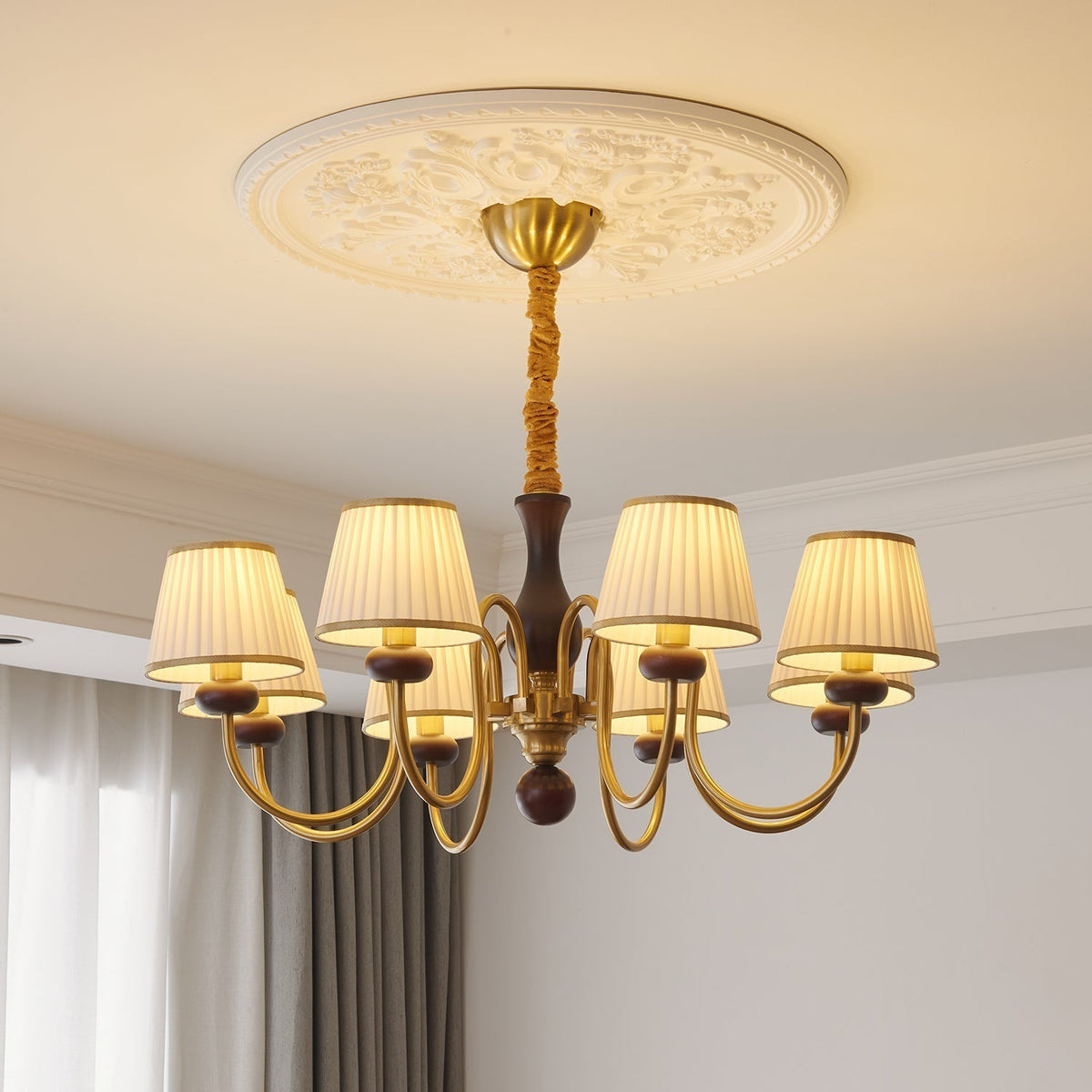 Erthaos Traditionele Elegante Kroonluchter met Plooistof en Hout