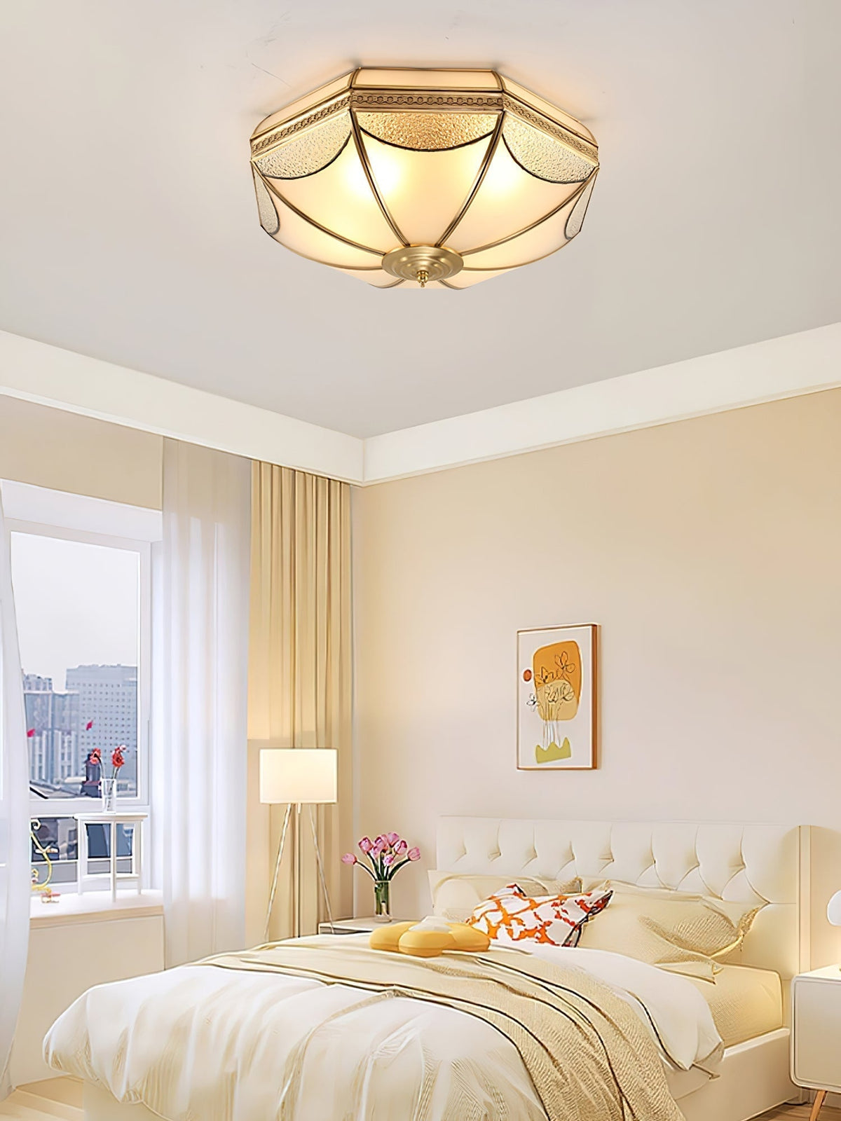 Ellaeara plafondlamp met messing en glas, domevorm