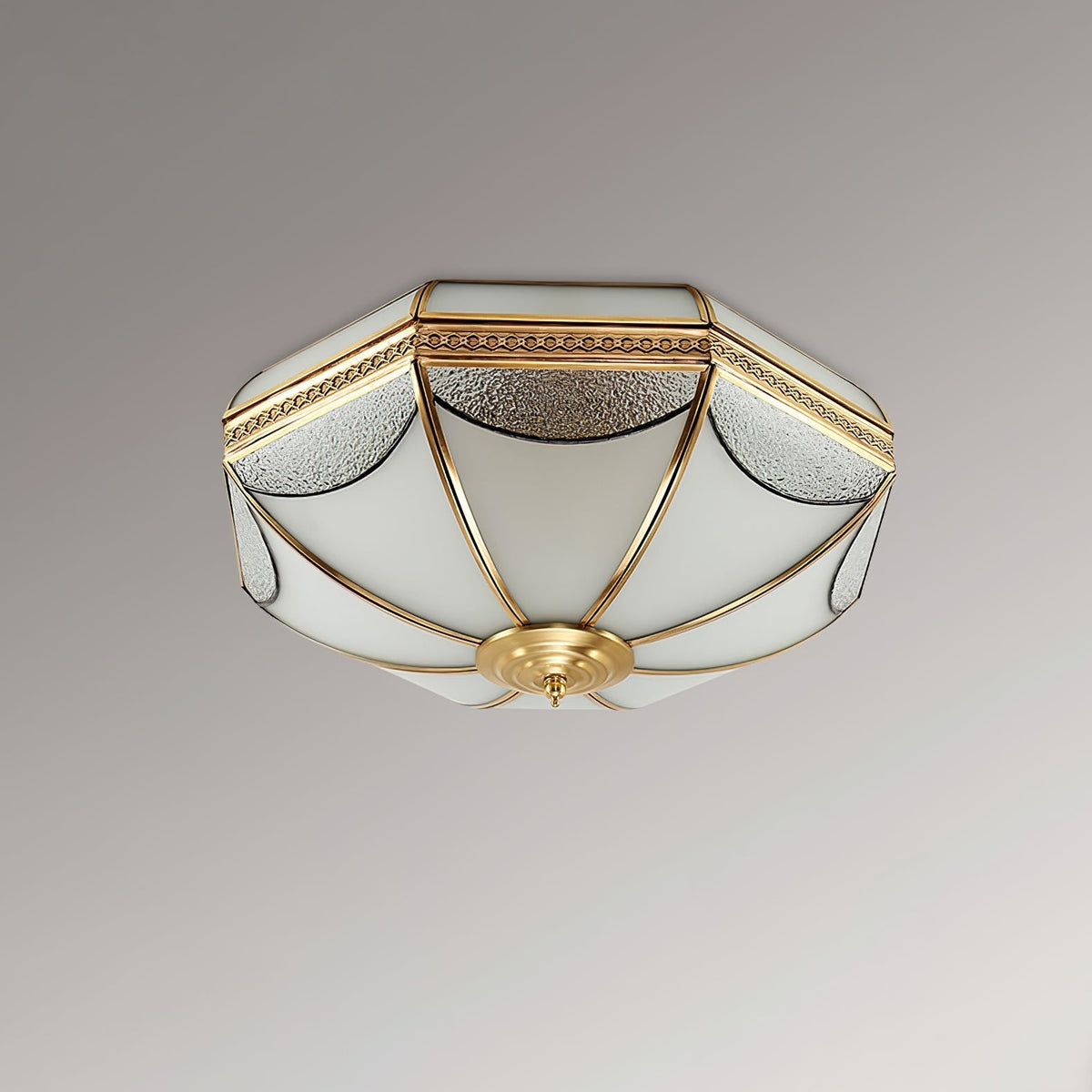 Ellaeara plafondlamp met messing en glas, domevorm