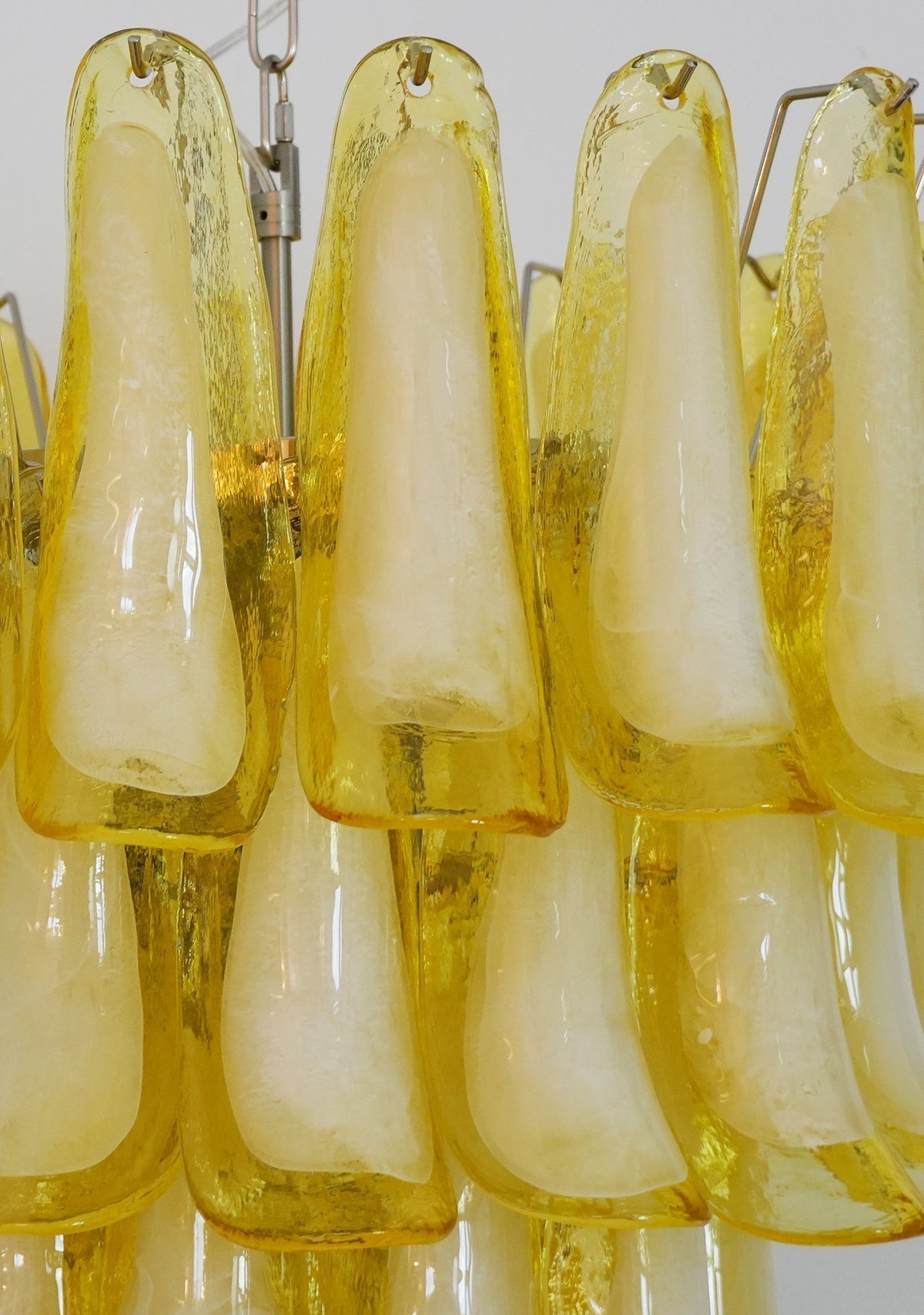 Eranos kroonluchter Murano-glas bloemblaadjes golfvorm