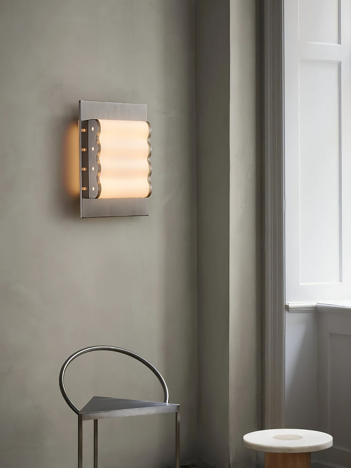 Wave wandlamp met moderne stoffen kap