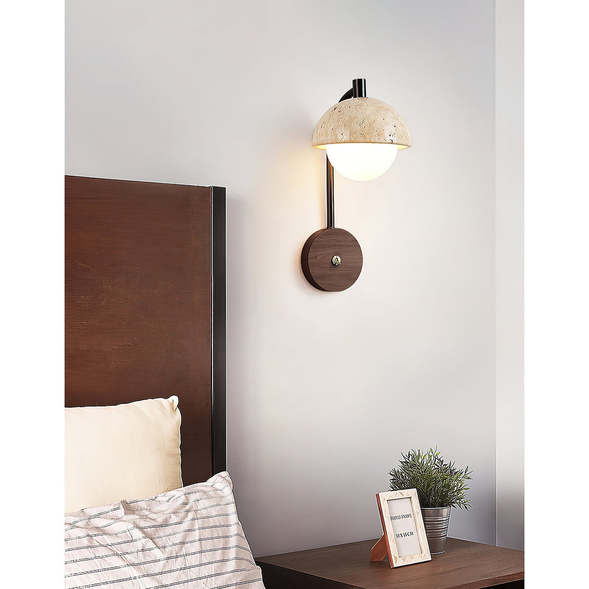 Valelaine wandlamp met travertin