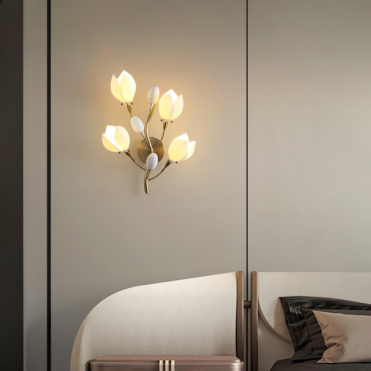 Dirixa Magnolia elegantie wandlamp van keramiek