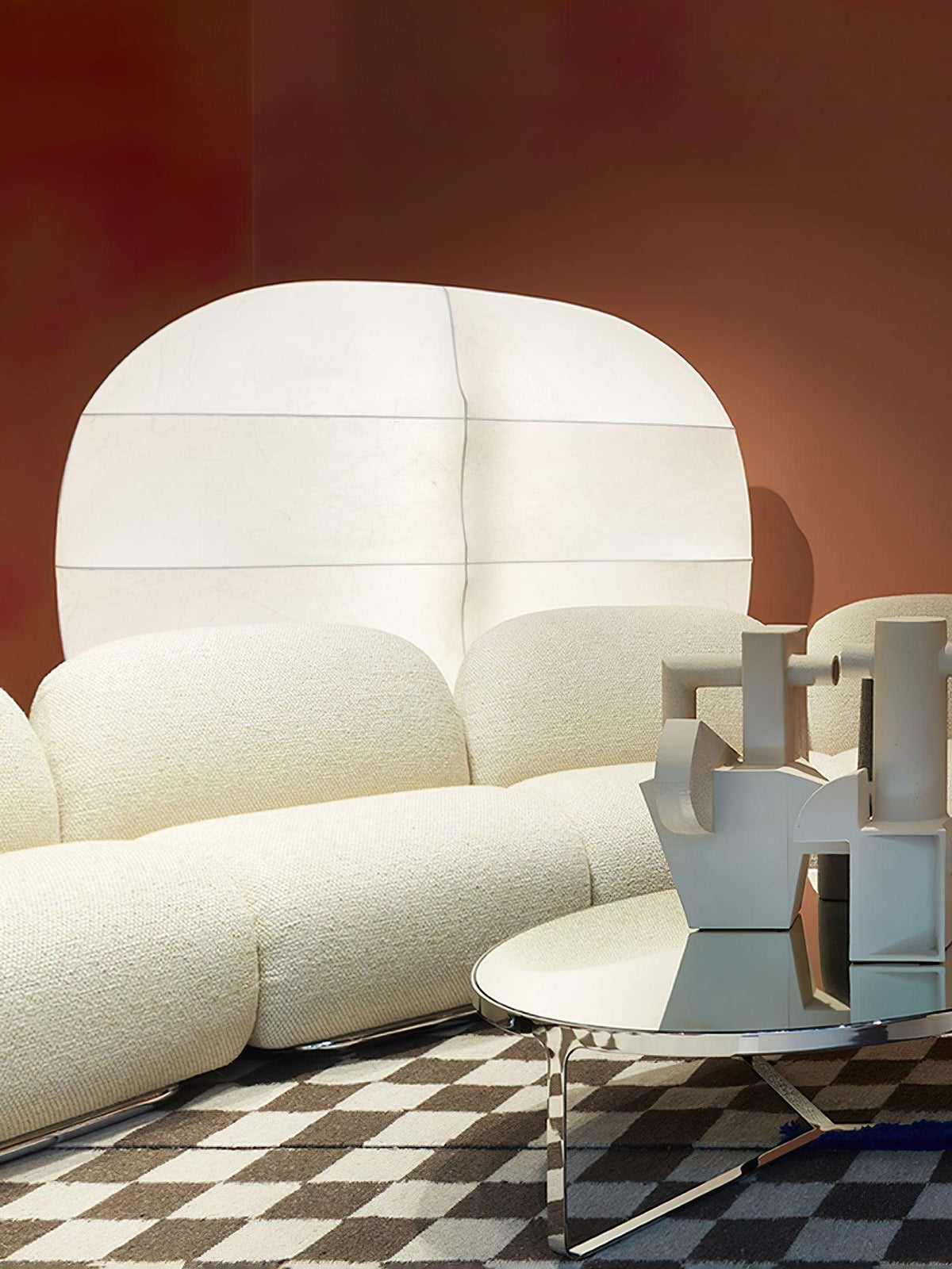 Lylaeos wandlamp met organische vorm in imitatie zijde