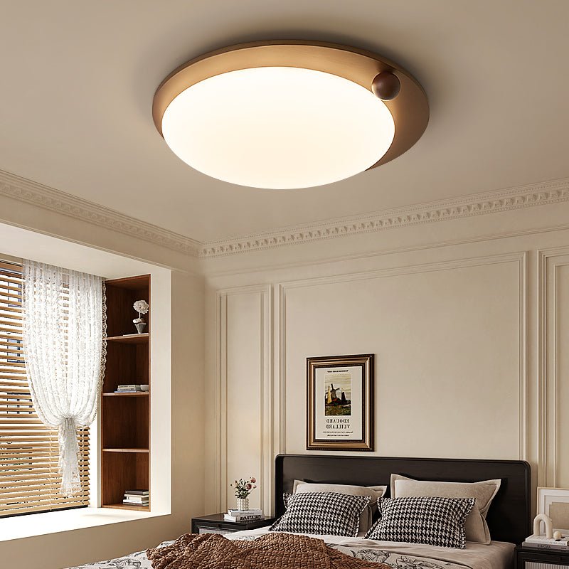 houten plafondlamp met houtaccent