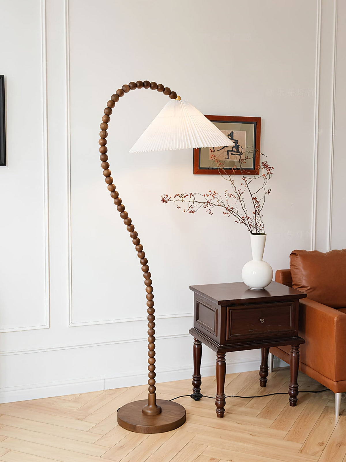 Nadia Moderne vloerlamp van walnoothout