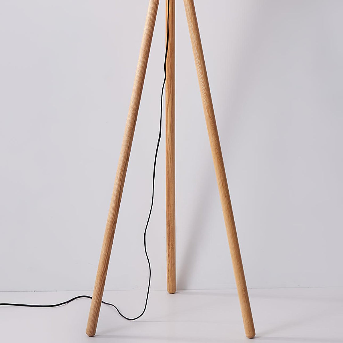 Zetalyre houten vloerlamp met driepoot
