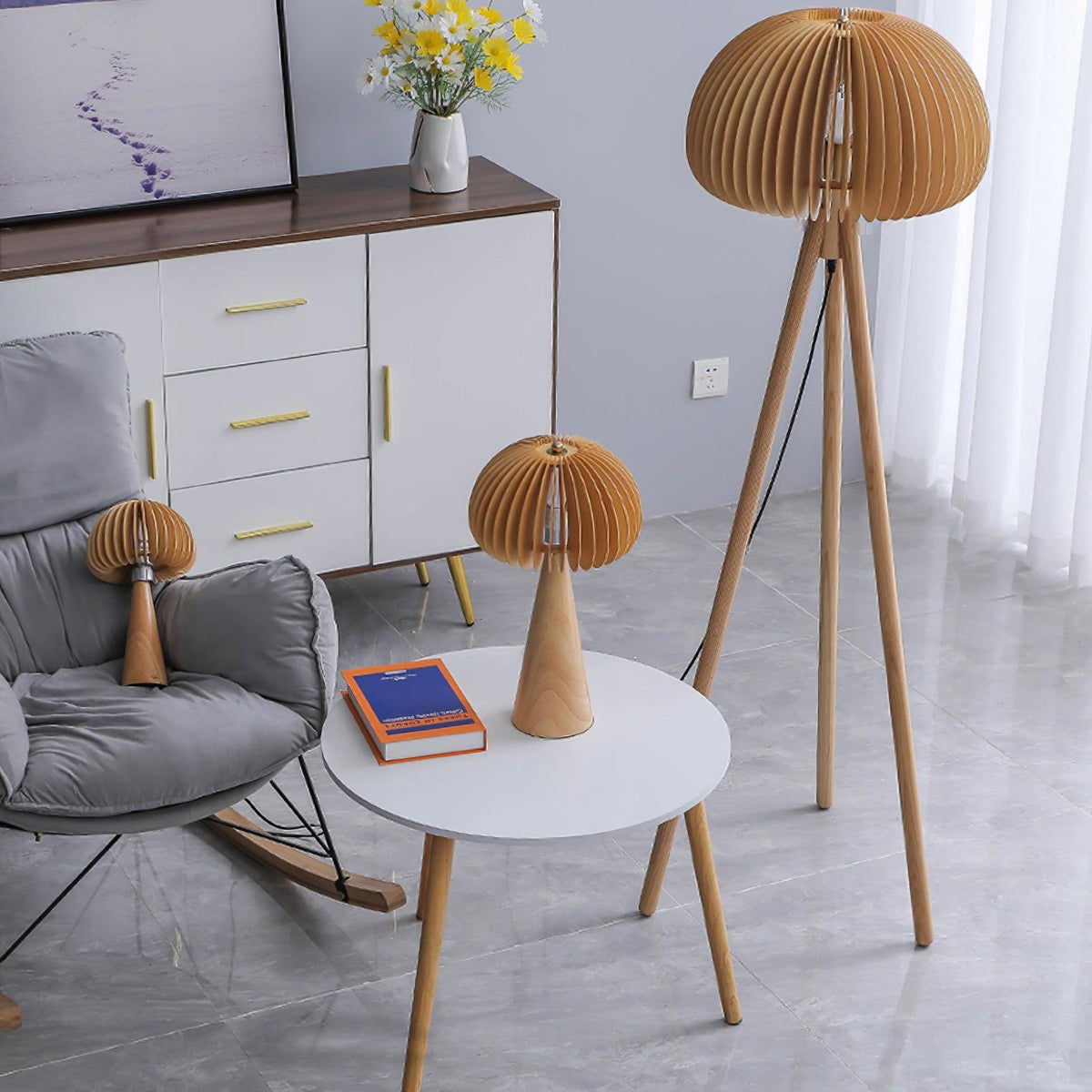 Zetalyre houten vloerlamp met driepoot