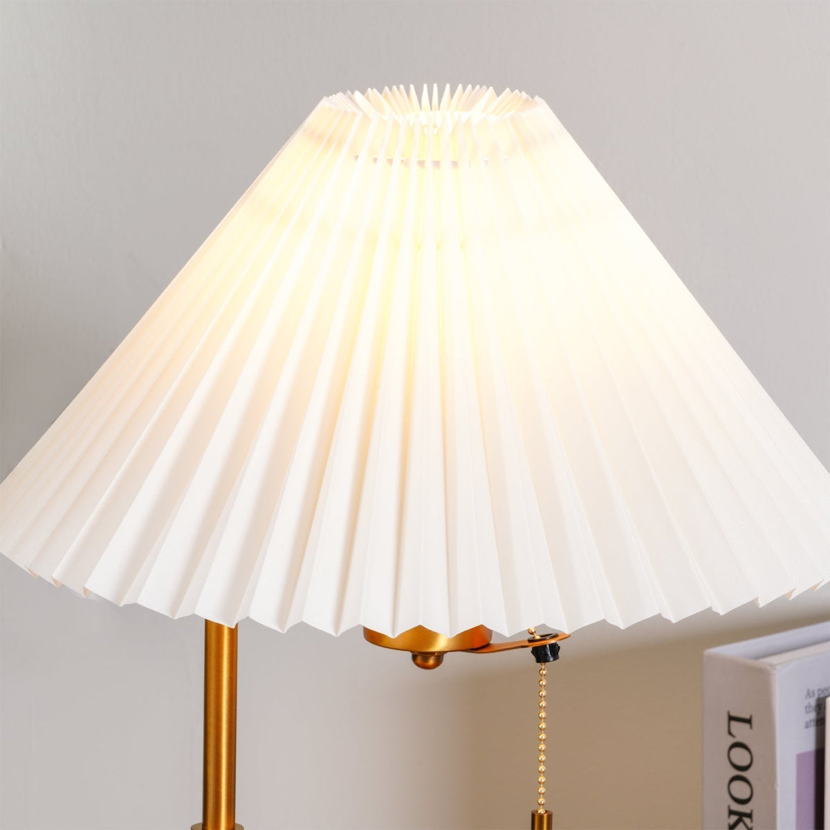 Vellain Retro tafellamp