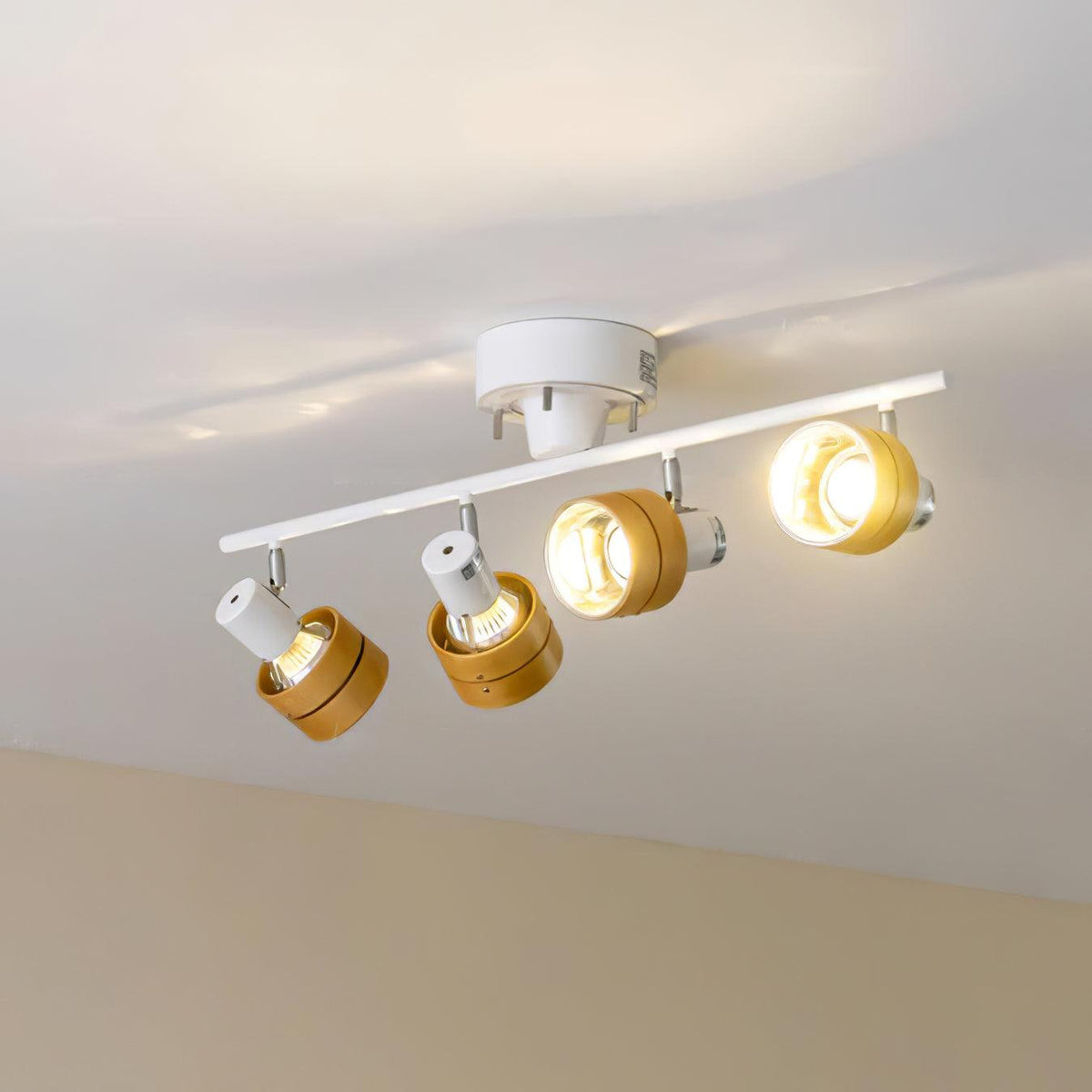 Elsorila elegantie aanpasbare spot plafondlamp van hout