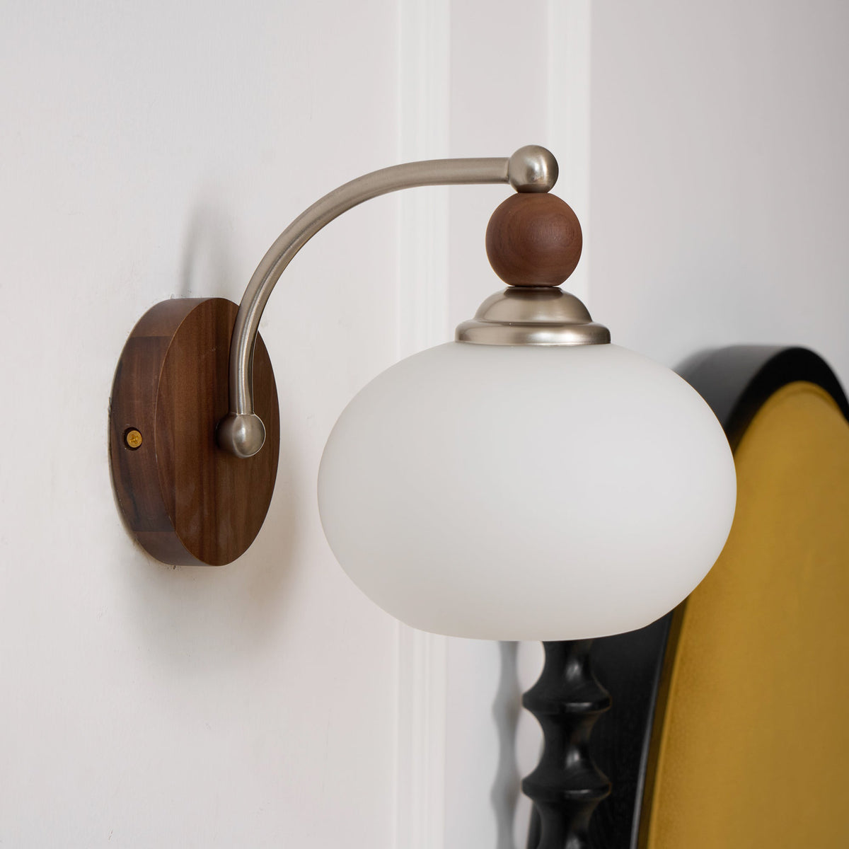 Vicare premium glazen wandlamp in Noordse kunststijl