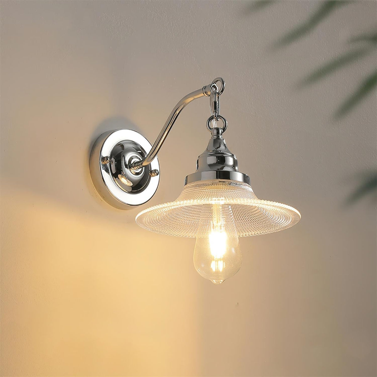 Perivo wandlamp van gepolijst chroom