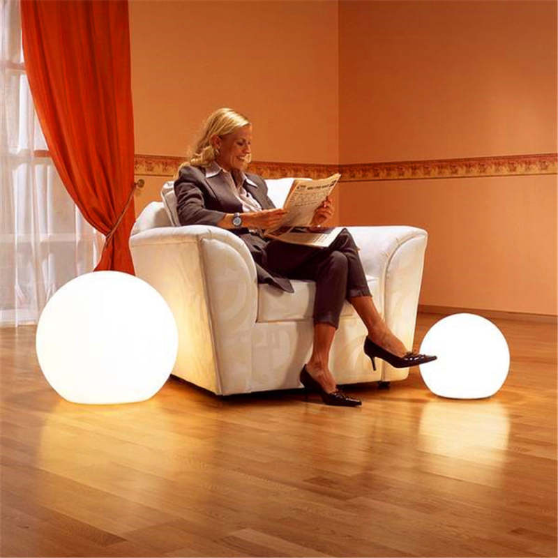 Valentina Moderne Buitenverlichting Globe LED Buiten Vloerlamp Acryl Tuin/Slaapkamer