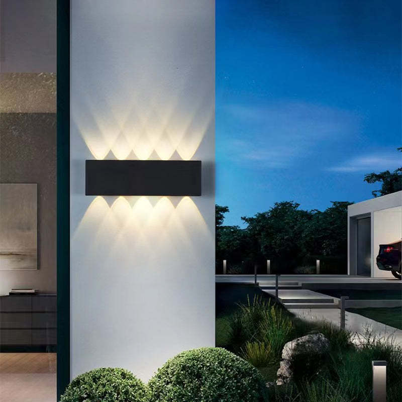 Orr Buiten Waterbestendig Metaal LED Wandlampen Zwart/Wit Tuin